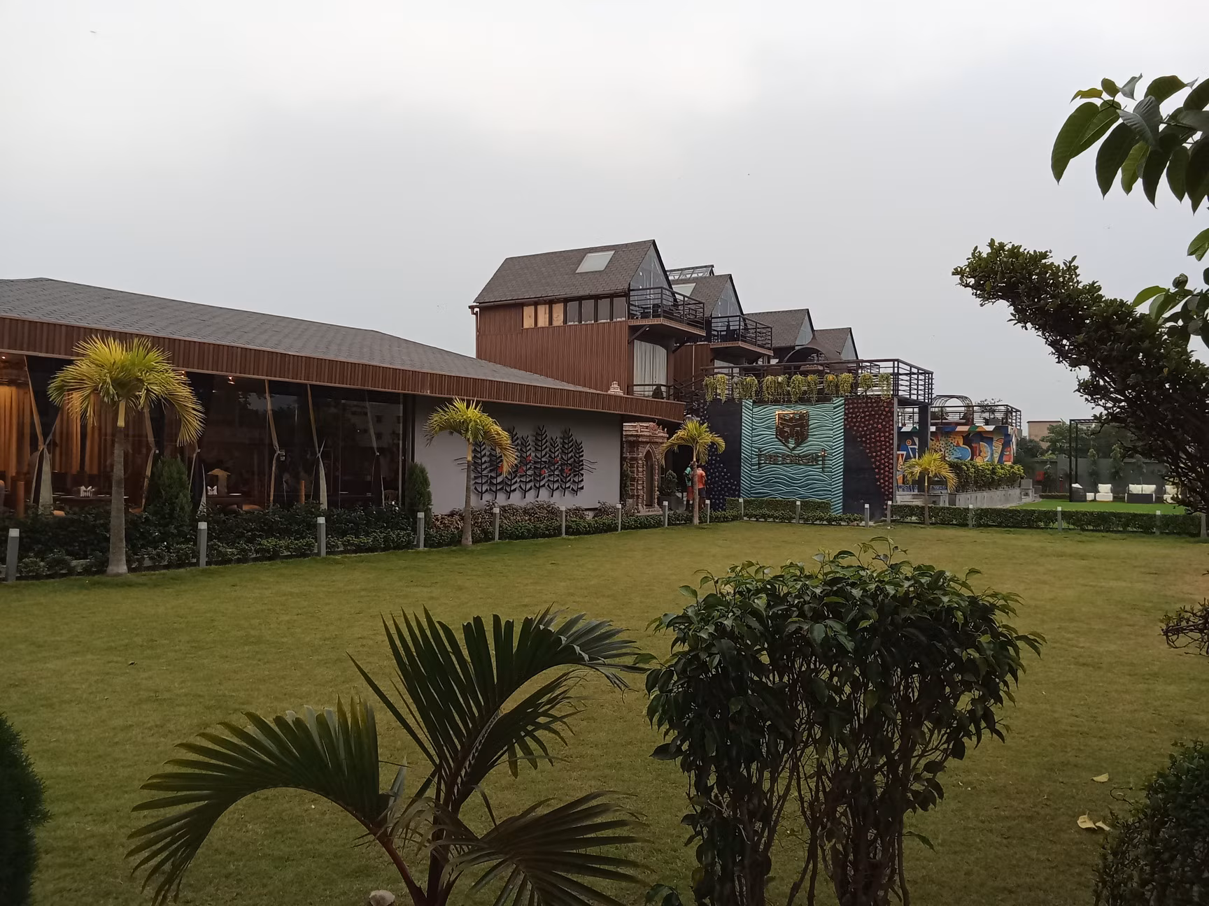 The Knight Resort